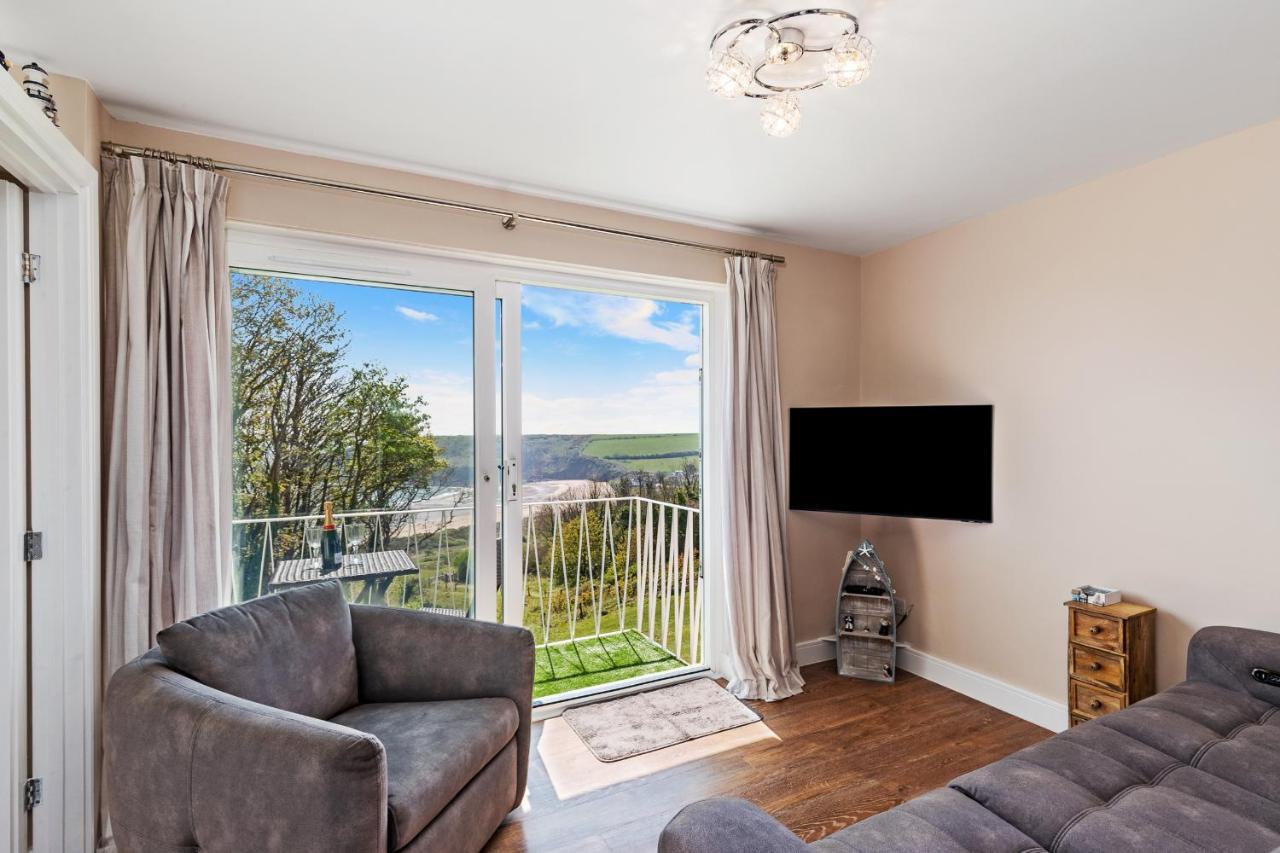 Salty Kisses - Sea Front Aparment Apartment Hodgeston Екстериор снимка