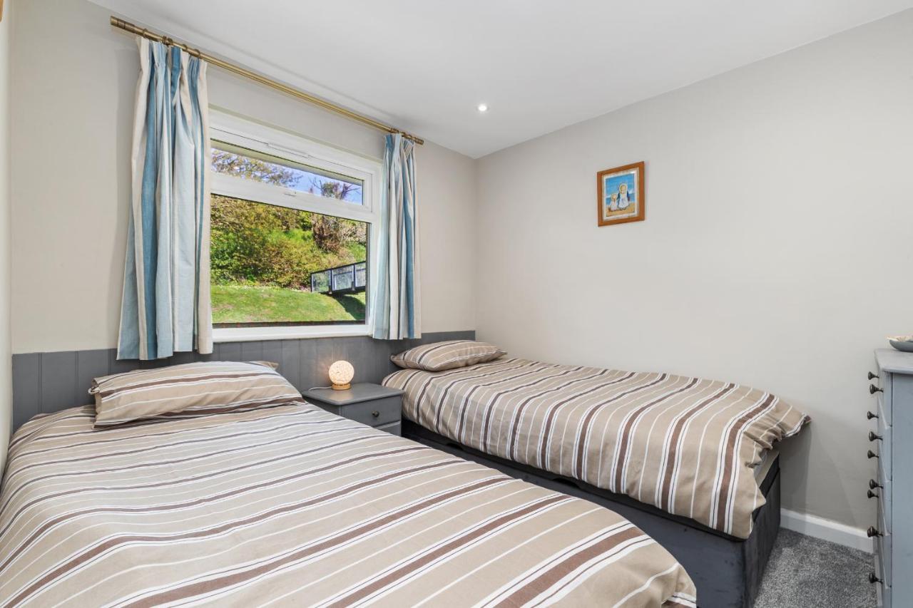 Salty Kisses - Sea Front Aparment Apartment Hodgeston Екстериор снимка