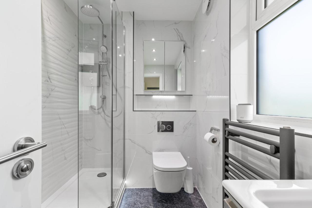 Salty Kisses - Sea Front Aparment Apartment Hodgeston Екстериор снимка