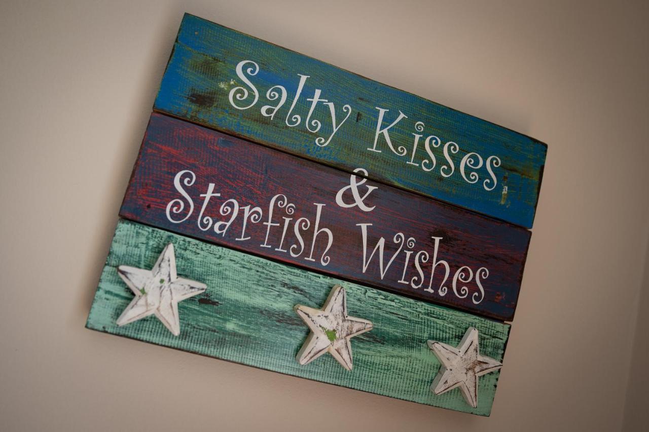 Salty Kisses - Sea Front Aparment Apartment Hodgeston Екстериор снимка